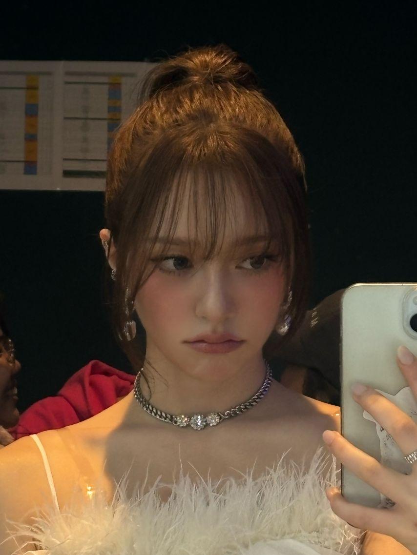 피프티피프티 문샤넬1