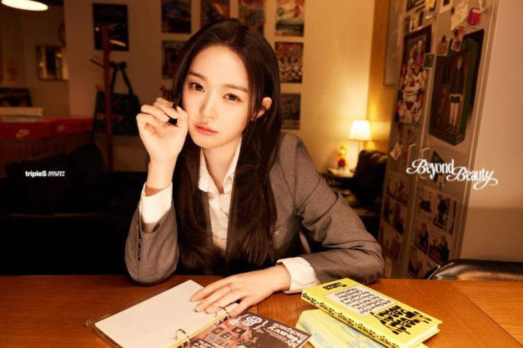 tripleS msnz <Beyond Beauty> zenith ver.3