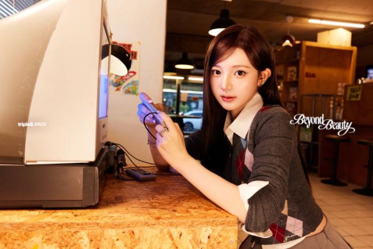 tripleS msnz <Beyond Beauty> zenith ver.0