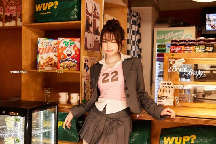 tripleS msnz <Beyond Beauty> zenith ver.4