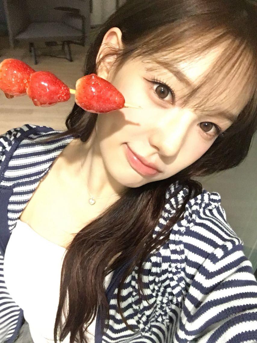 이즈나 최정은, 유사랑5