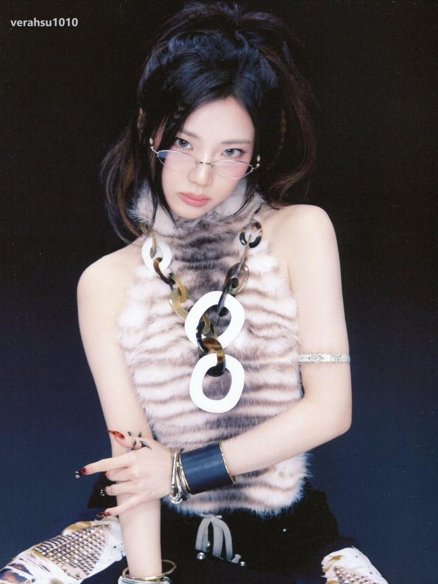 BABYMONSTER (베이비몬스터) 루카8