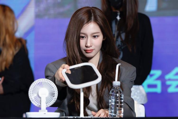 사나 미나 TWICE트와이스 2511150