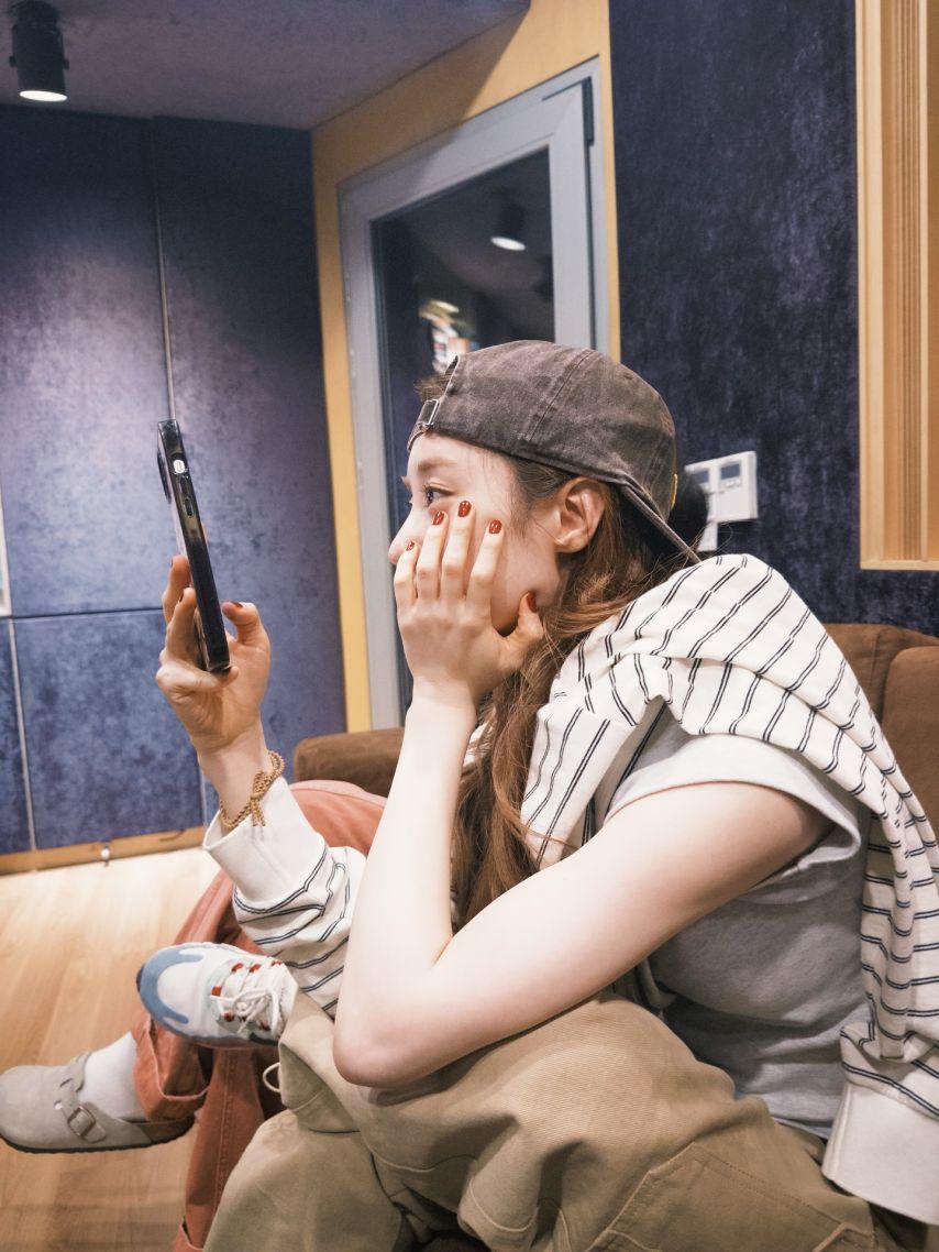 유연정 인별 with 청하 강미나 정채연1