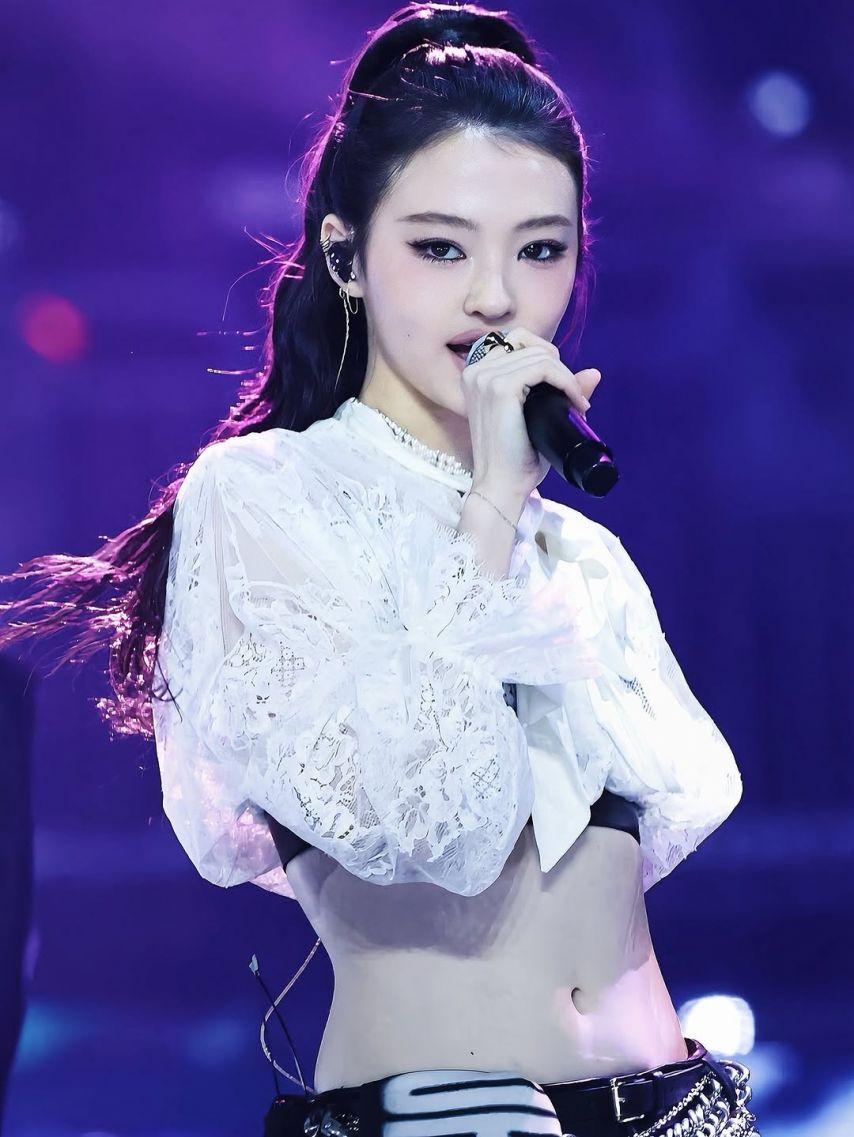 MEOVV (미야오) 엘라0