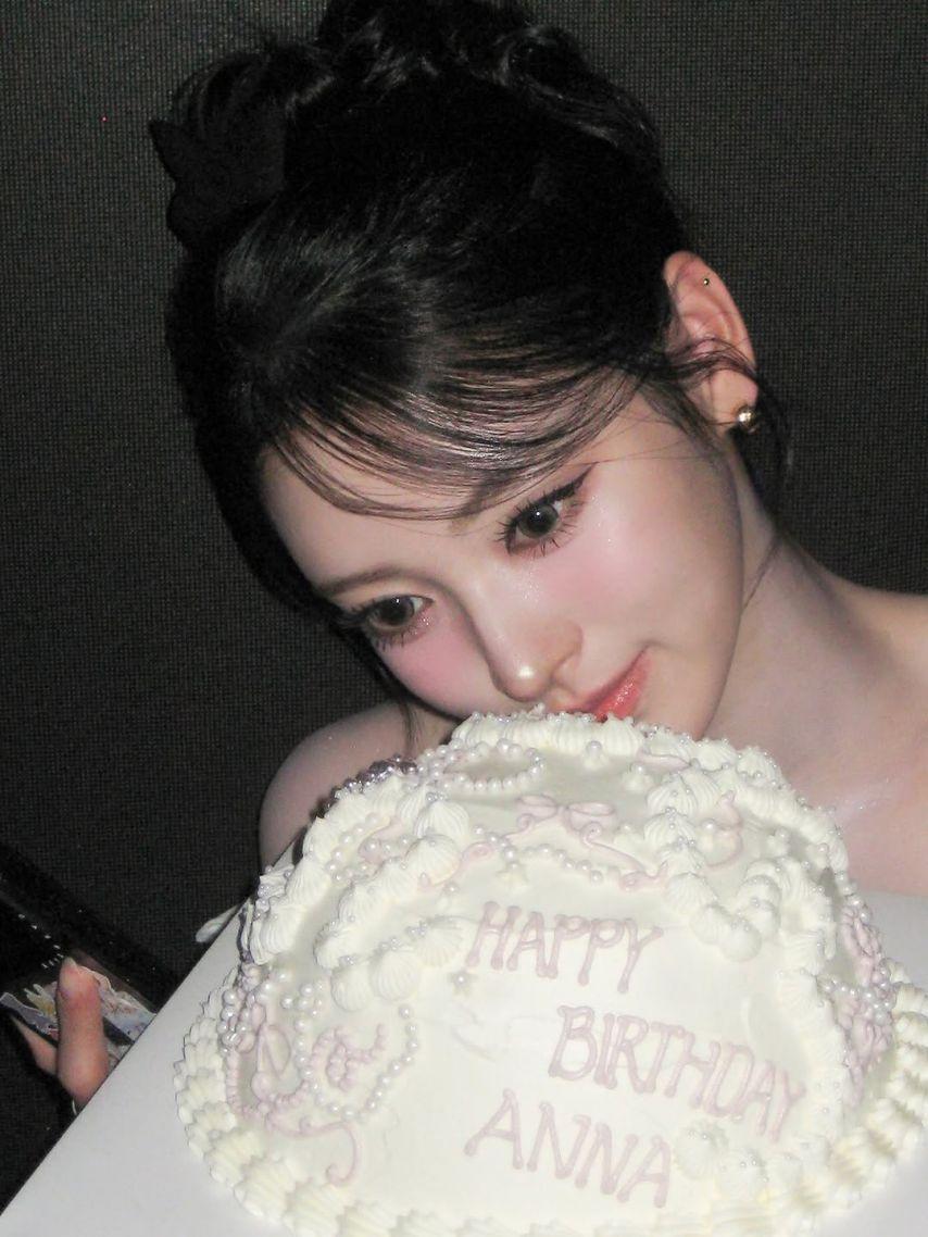 MEOVV (미야오) 안나0