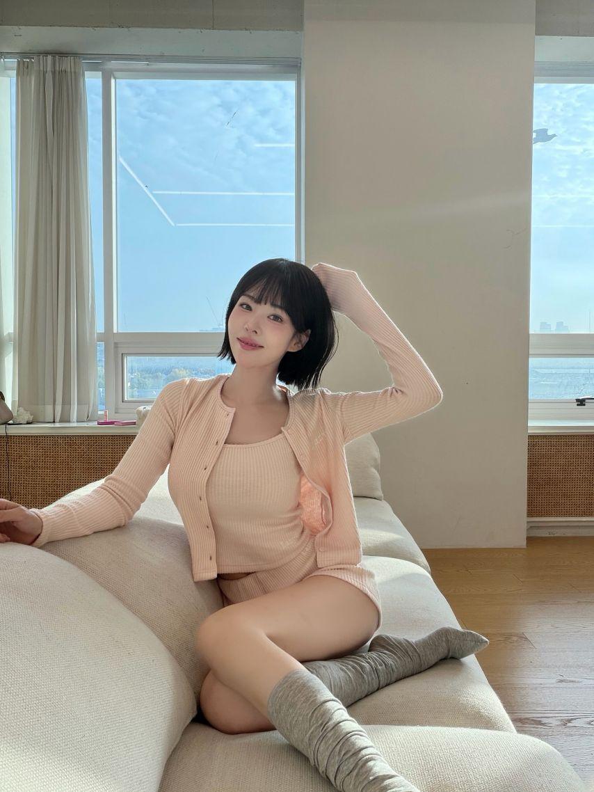 김해나 아나운서3