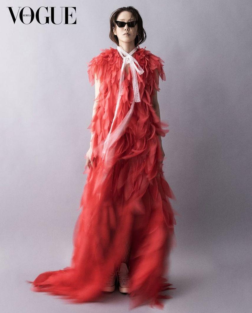 오늘자 배우 고현정 인스타그램(잡지 VOGUE 화보).JPG11