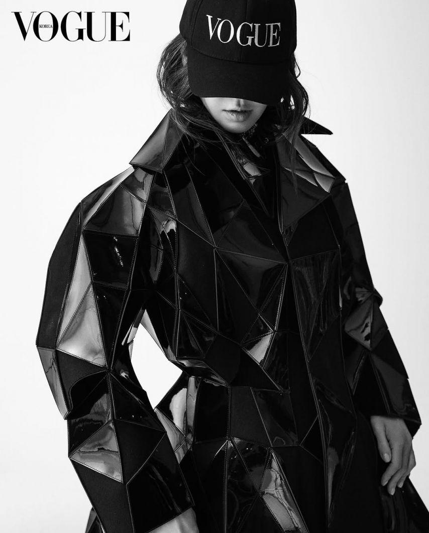 오늘자 배우 고현정 인스타그램(잡지 VOGUE 화보).JPG2