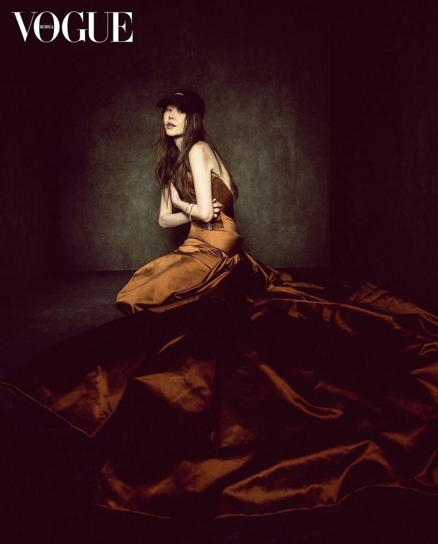 오늘자 배우 고현정 인스타그램(잡지 VOGUE 화보).JPG5