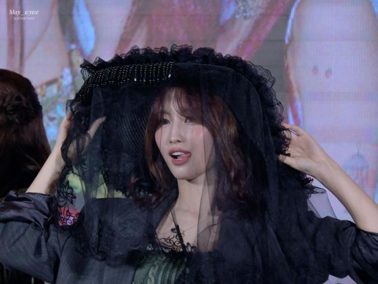 트와이스 모모1