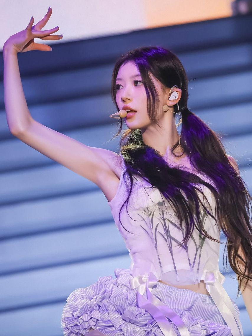 아일릿 (ILLIT) 모카3