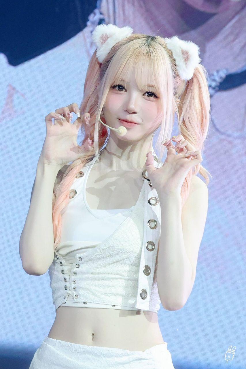 트리플에스 김채원5