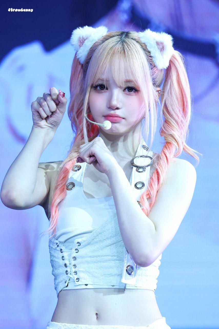 트리플에스 김채원7