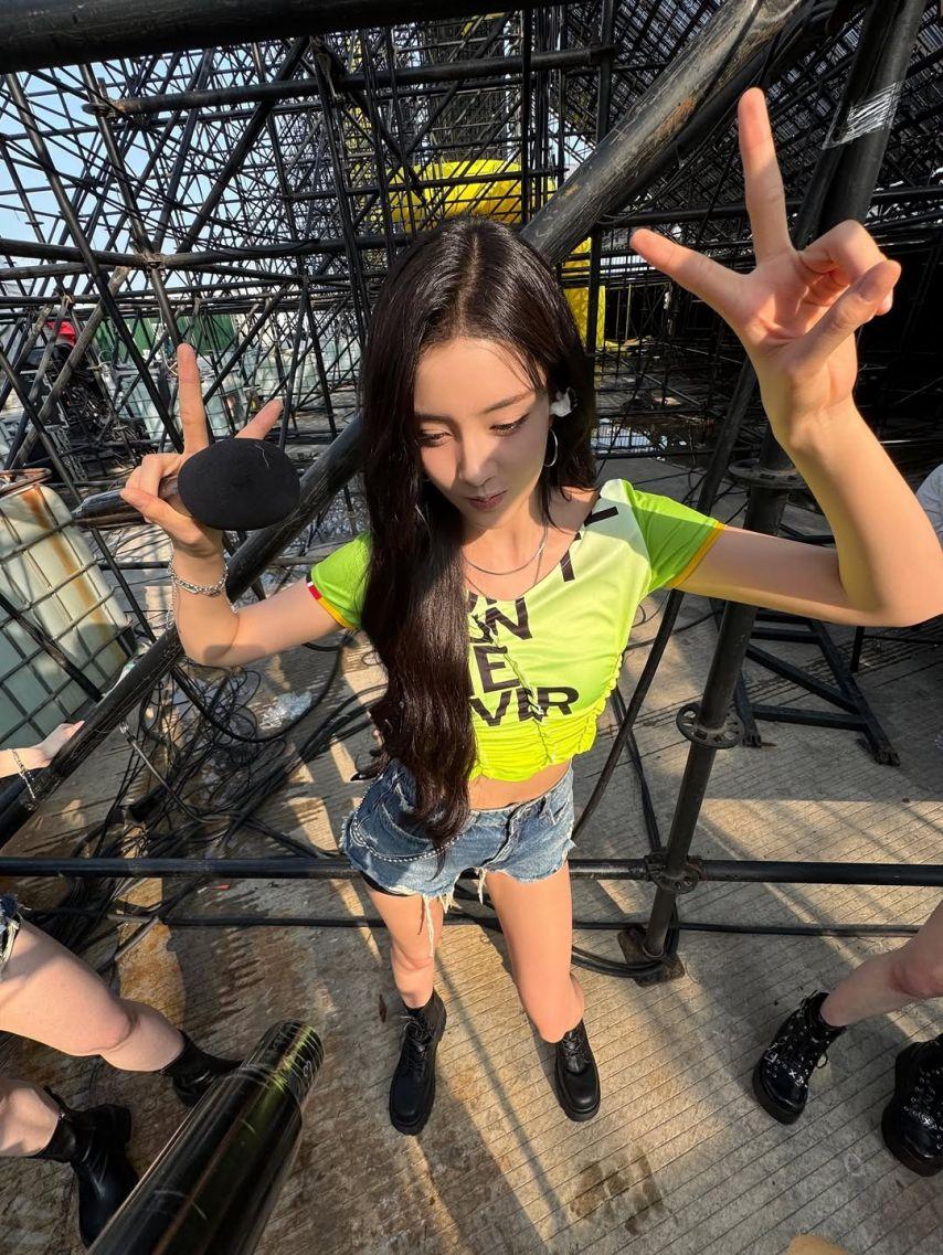 STAYC (스테이씨) 윤4