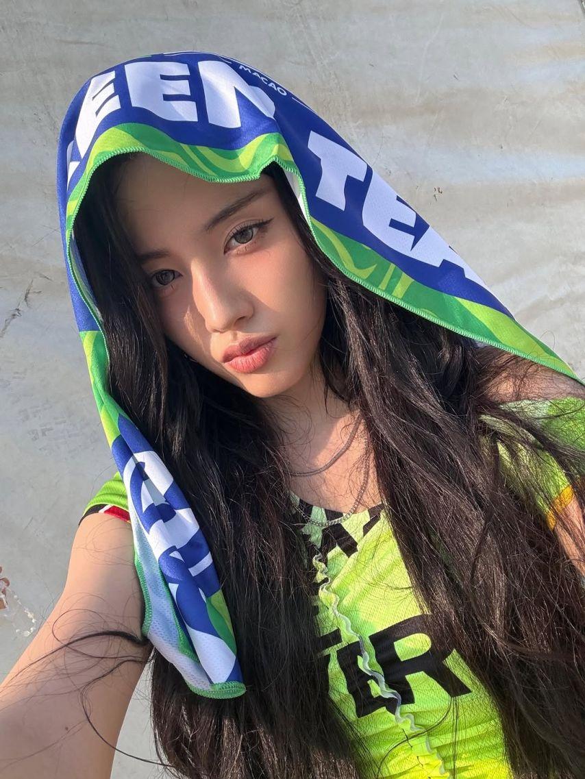 STAYC (스테이씨) 윤6