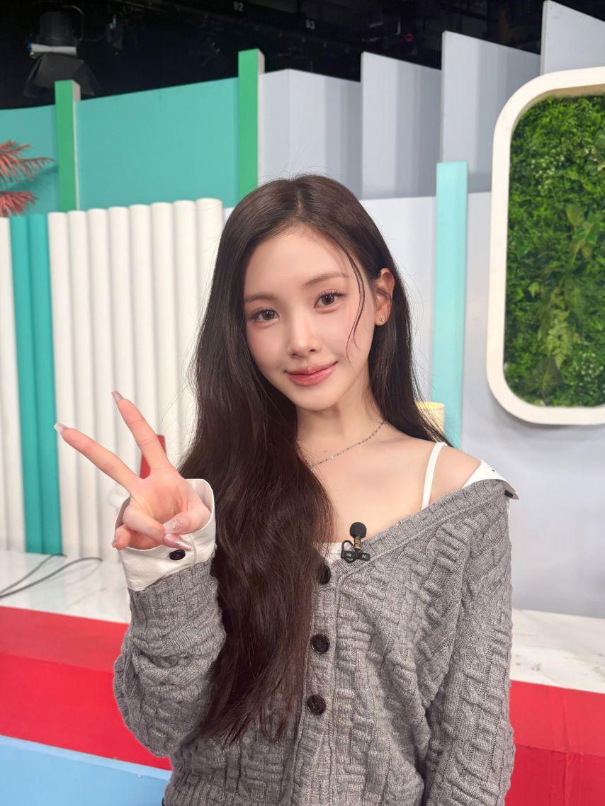 베이비돈크라이 이현, 베니1