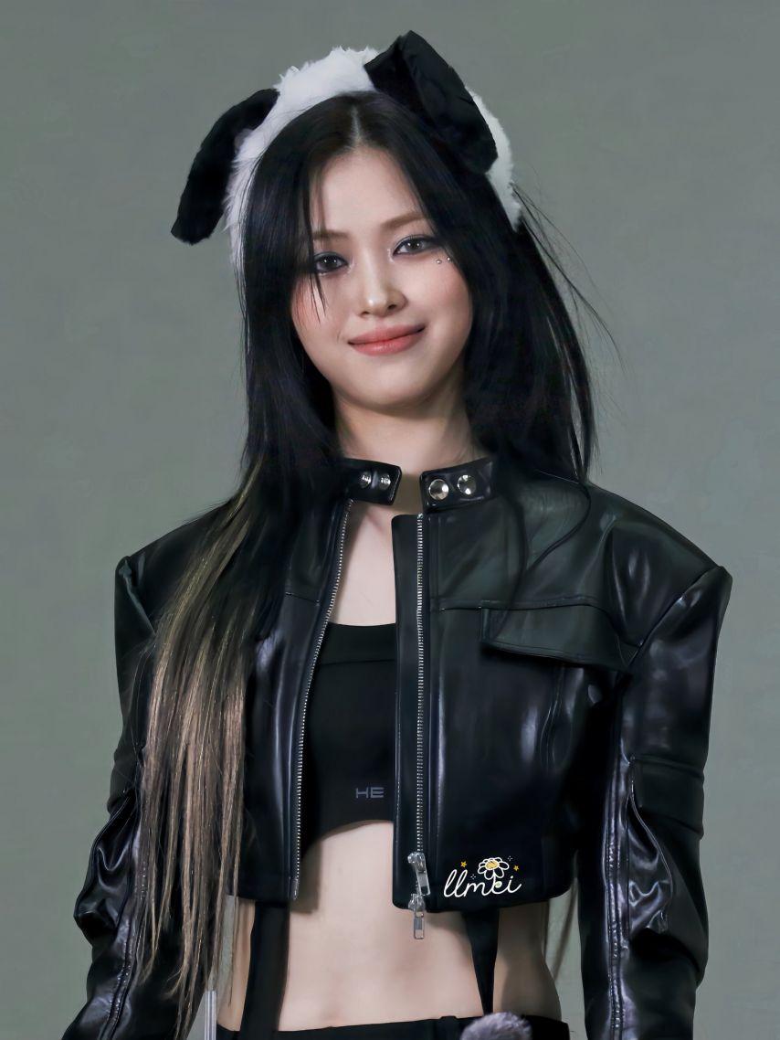 ITZY 류진7