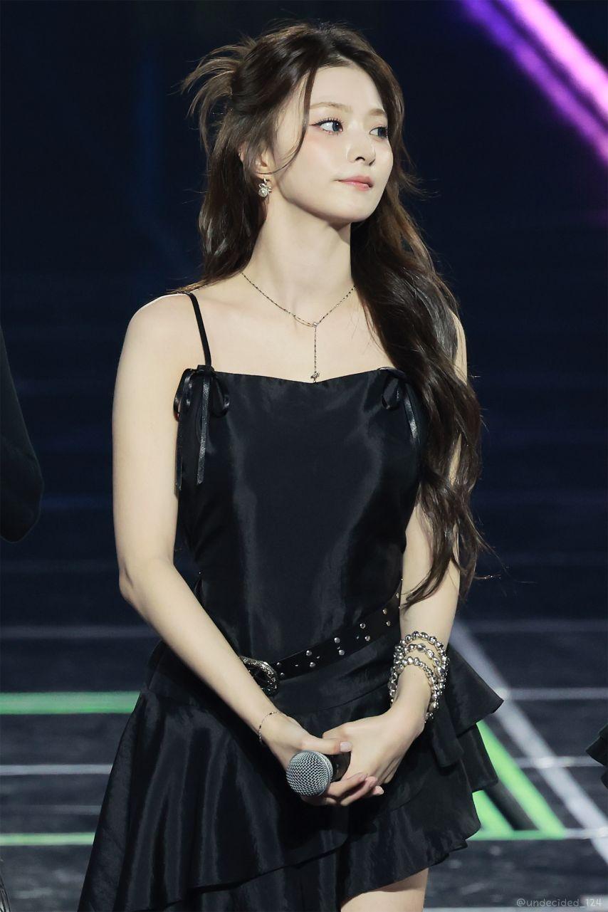 프로미스나인 이나경0