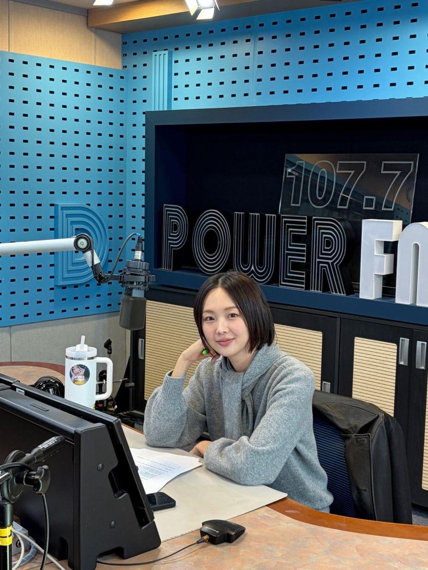 금새록 인별/ 12시엔주현영16