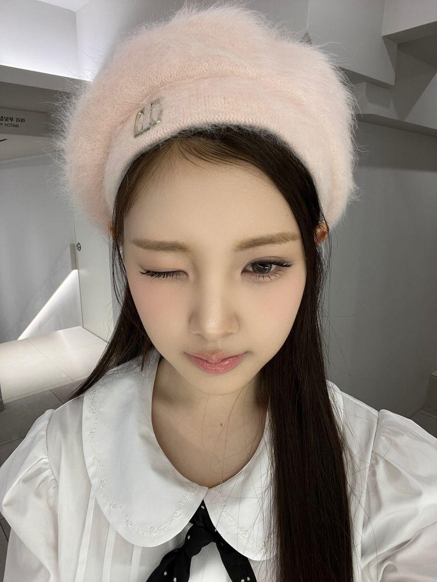 베이비돈크라이 이현, 베니1