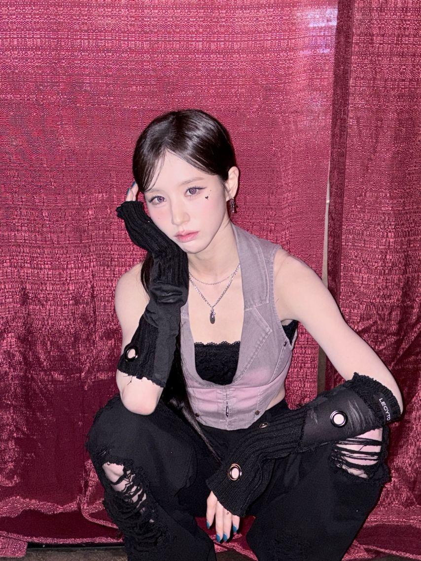 희진 ARTMS아르테미스 인별8