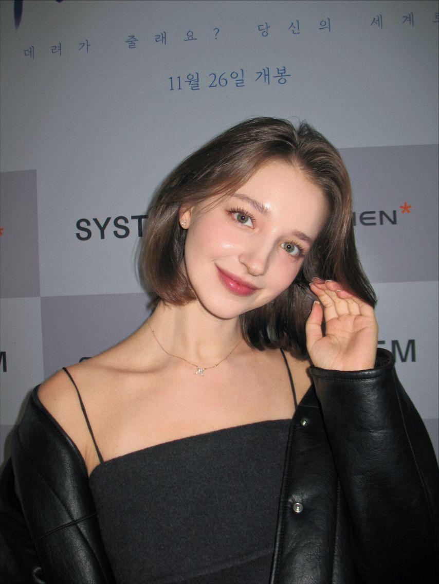 안젤리나 다닐로바5