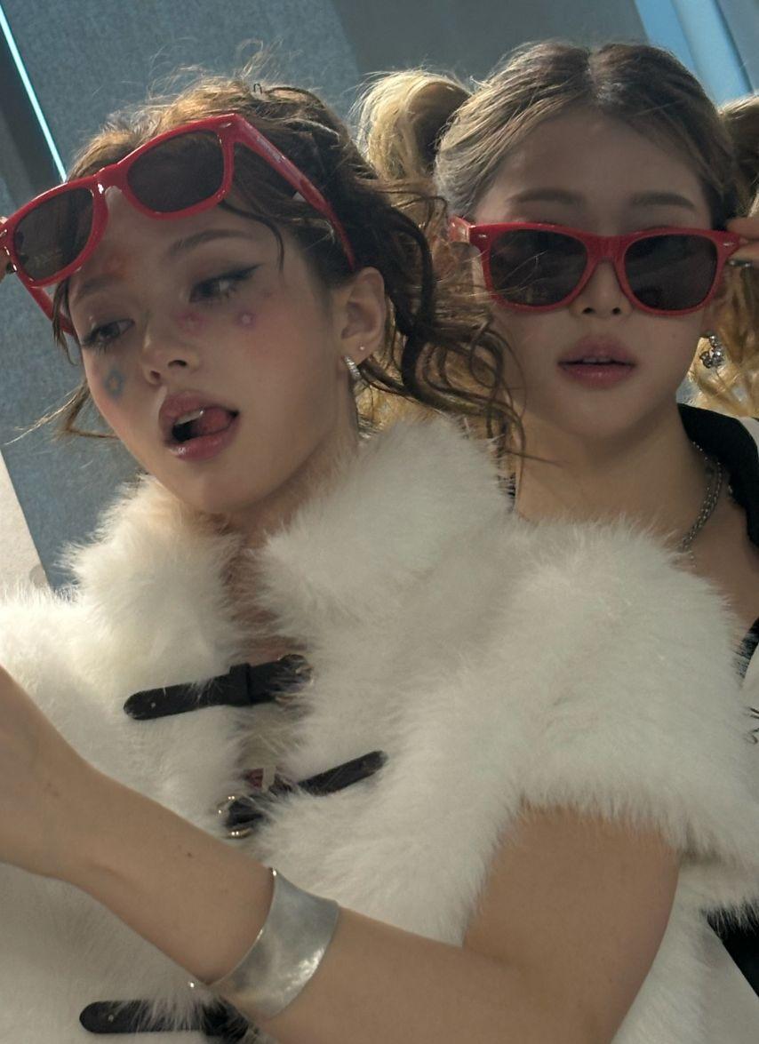 피프티피프티 문샤넬1