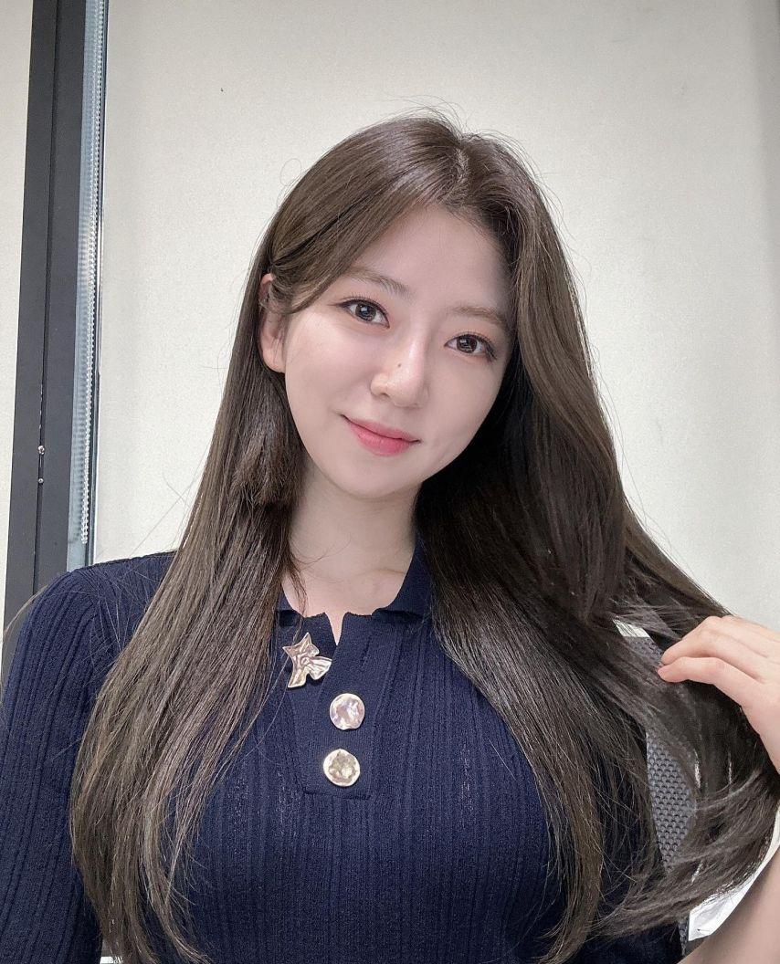 키170cm kbs 박지원 아나운서.jpg8