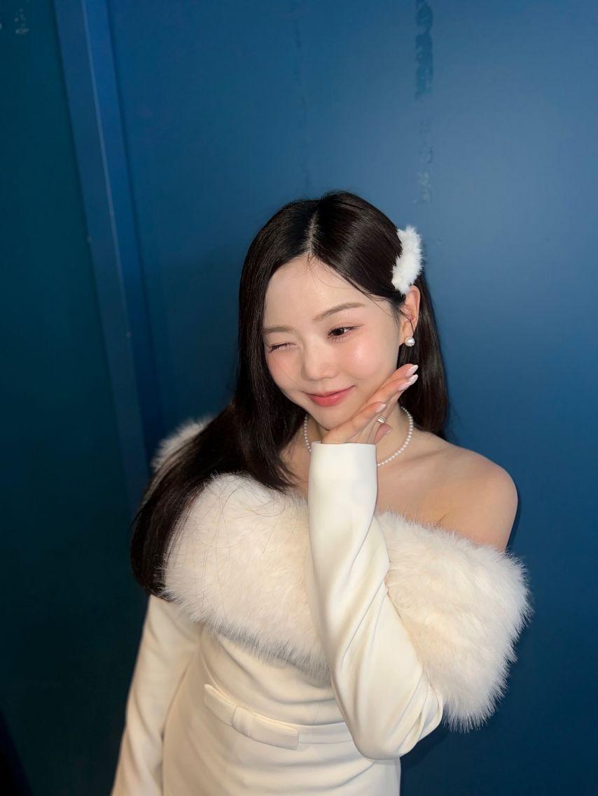 효정 오마이걸 인별 백두산 등12