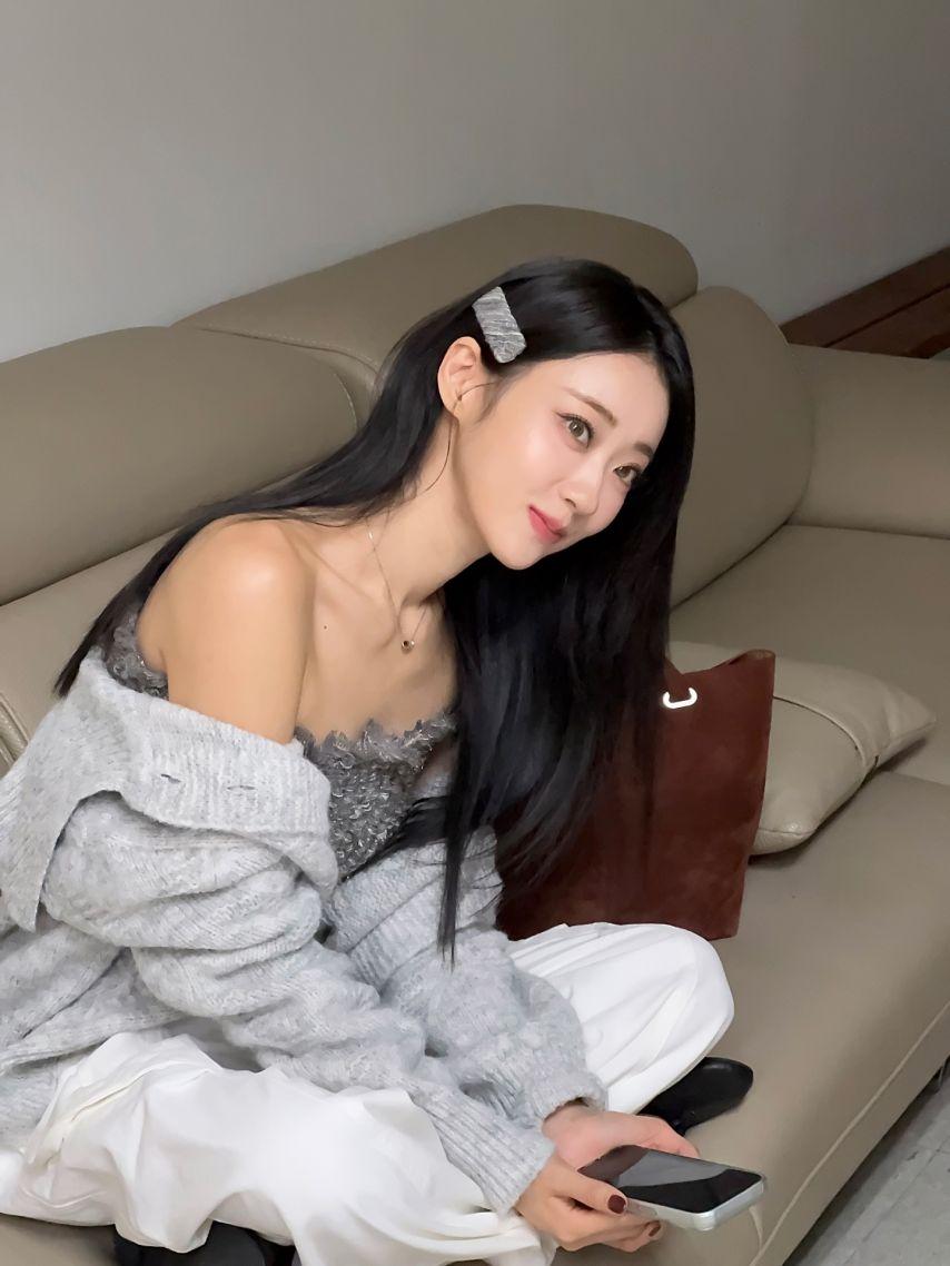 경리 인별 나솔사계 with 보미 에이핑크2