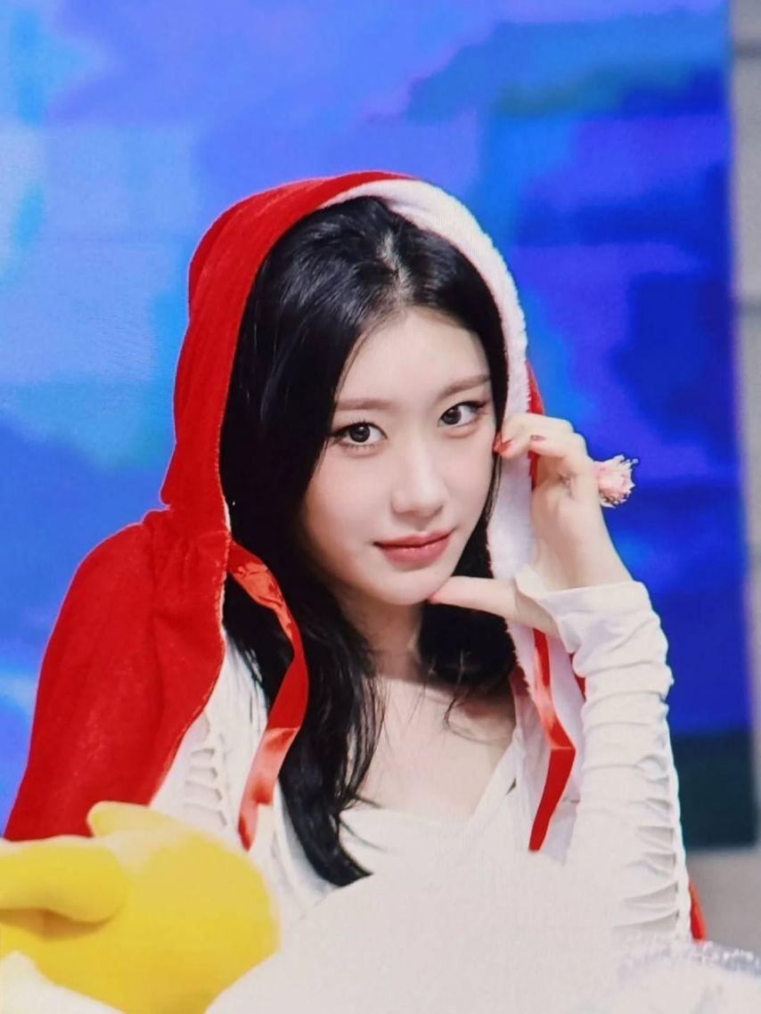 ITZY (있지) 채령9