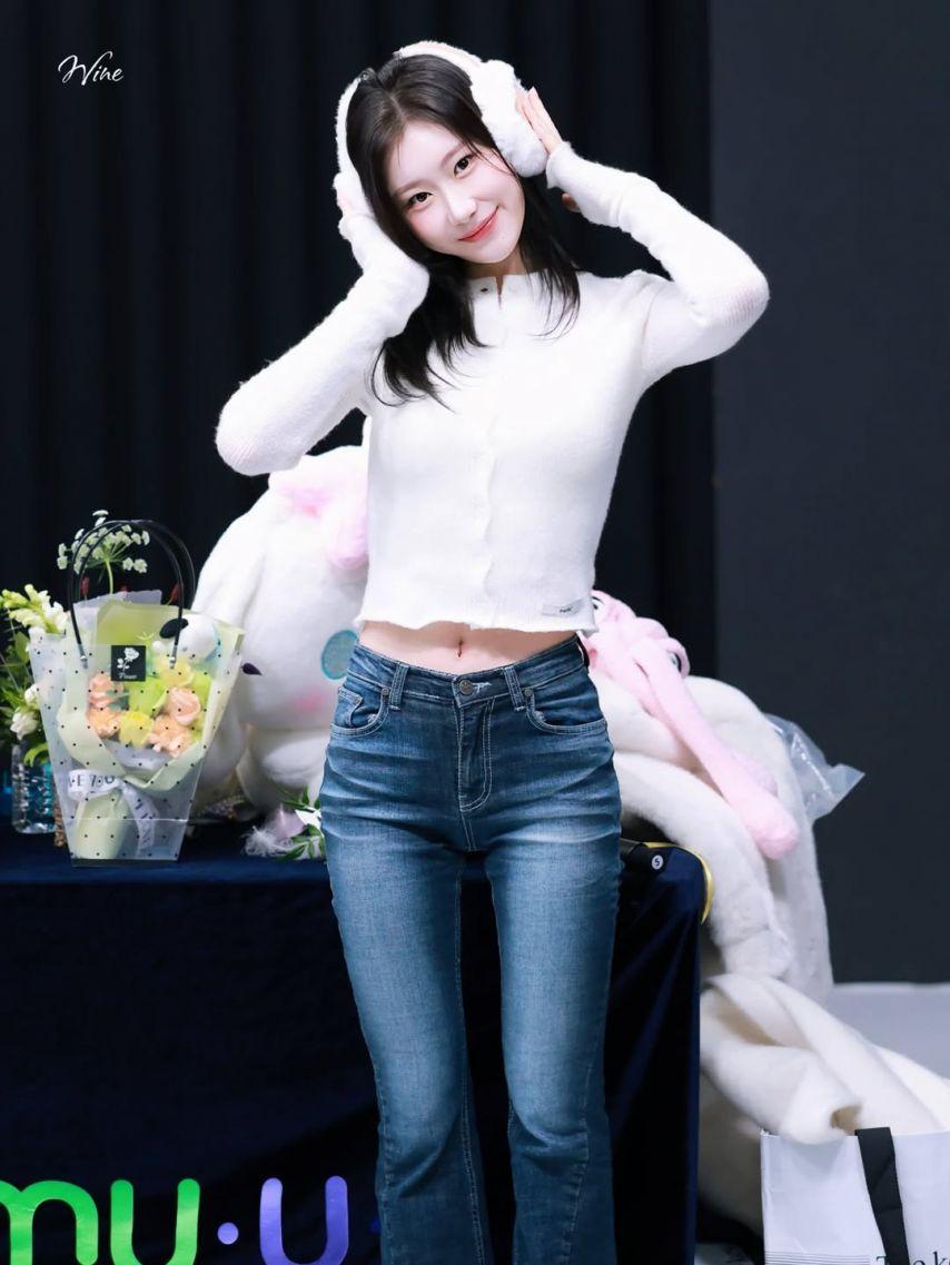 ITZY (있지) 채령4