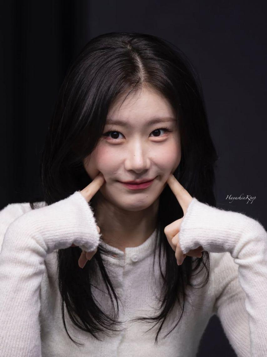 ITZY (있지) 채령8