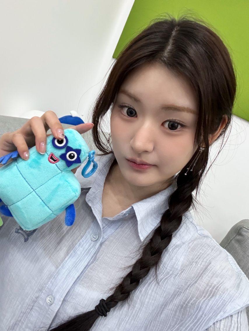 피프티피프티 아테나1