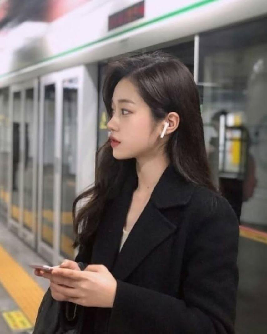 00년생 노윤서.jpg3