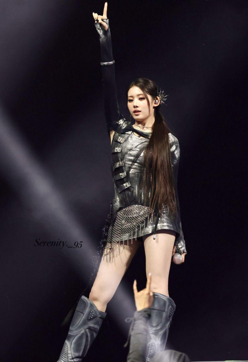 베이비몬스터 로라2