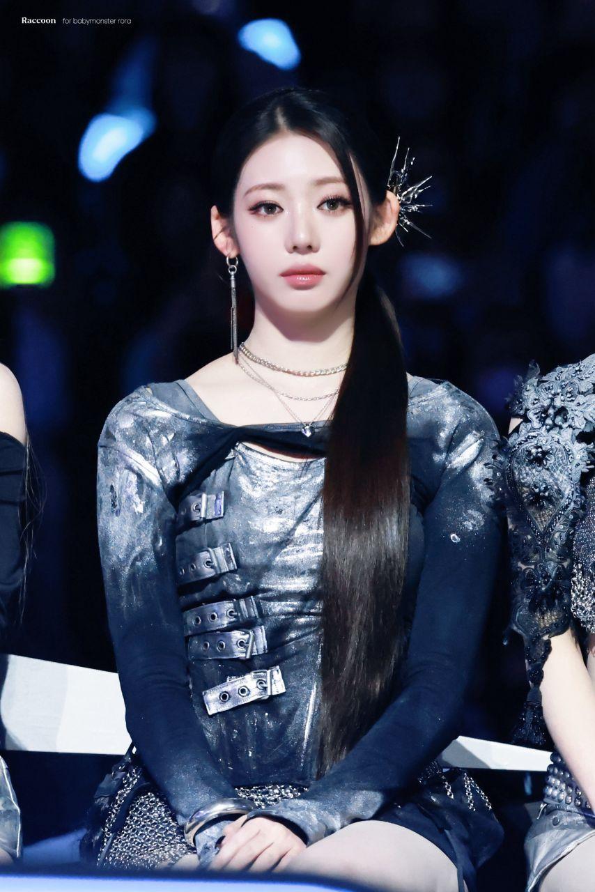 베이비몬스터 로라4