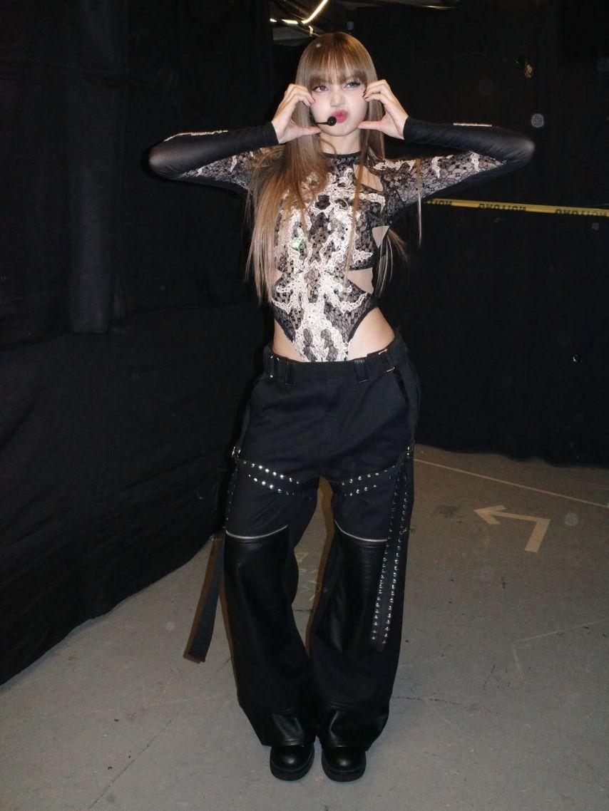 BLACKPINK (블랙핑크) 리사3