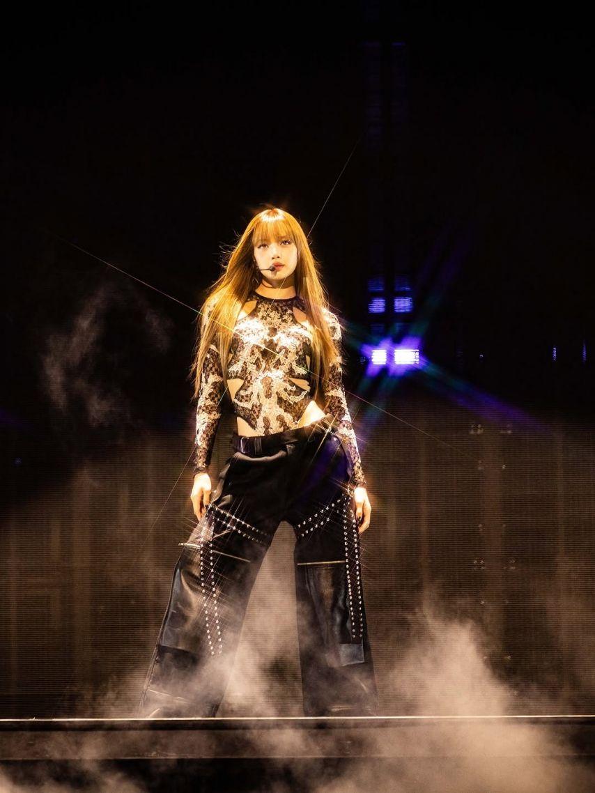 BLACKPINK (블랙핑크) 리사4