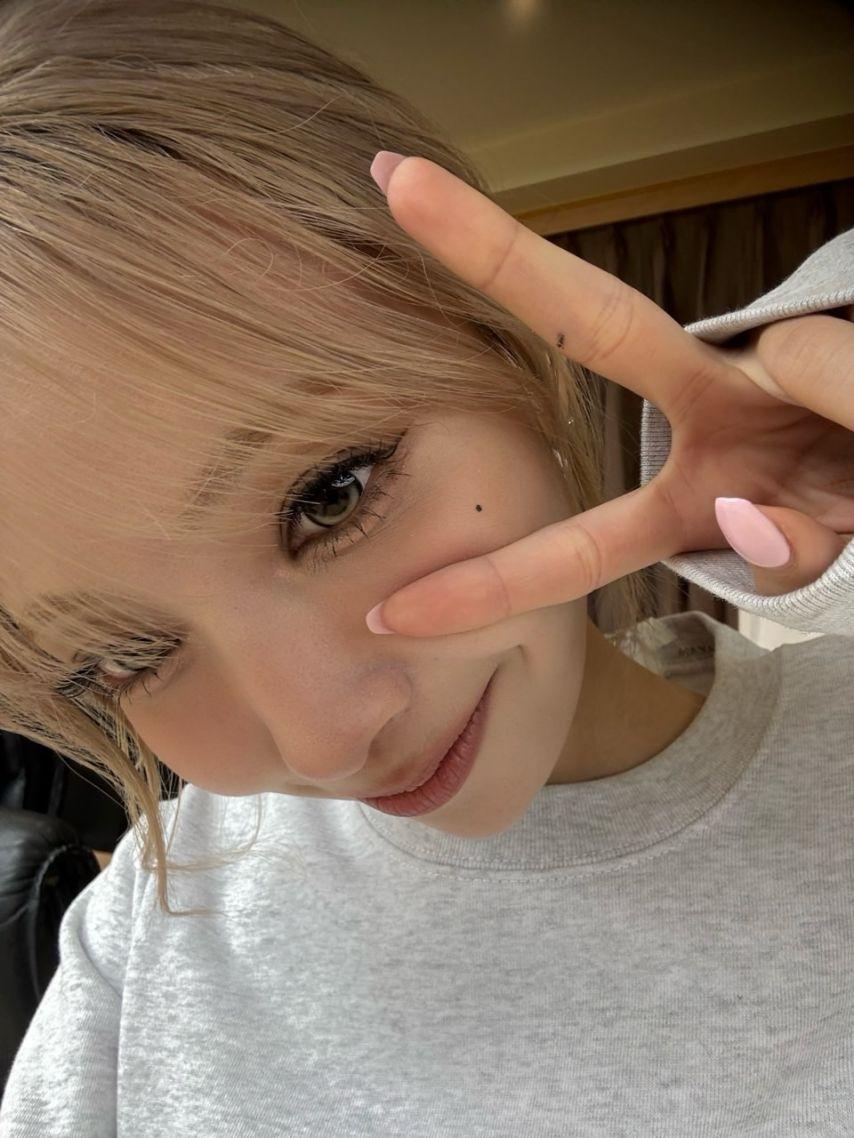 니쥬 (NiziU) 마유카1