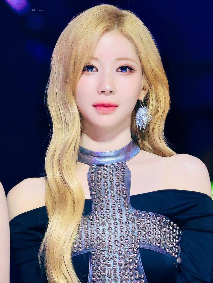 BABYMONSTER (베이비몬스터) 아사1