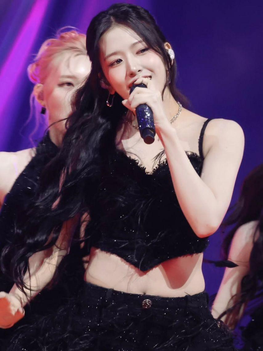 IVE (아이브) 안유진18