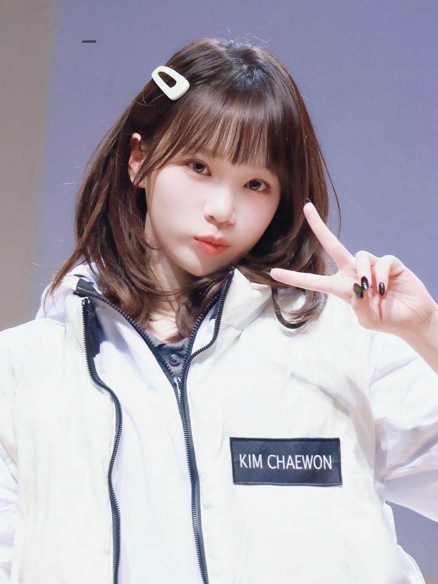 LE SSERAFIM (르세라핌) 김채원1