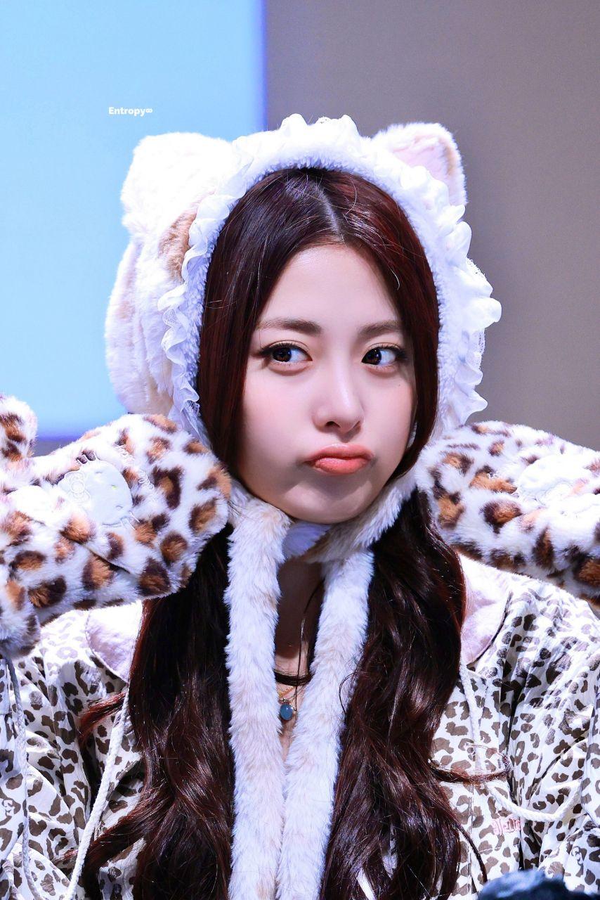 르세라핌 허윤진6