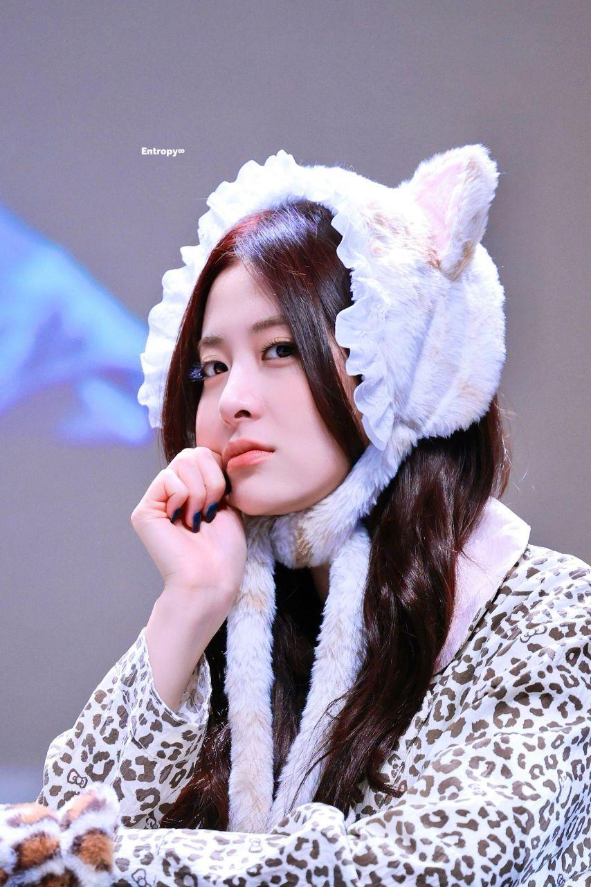 르세라핌 허윤진7