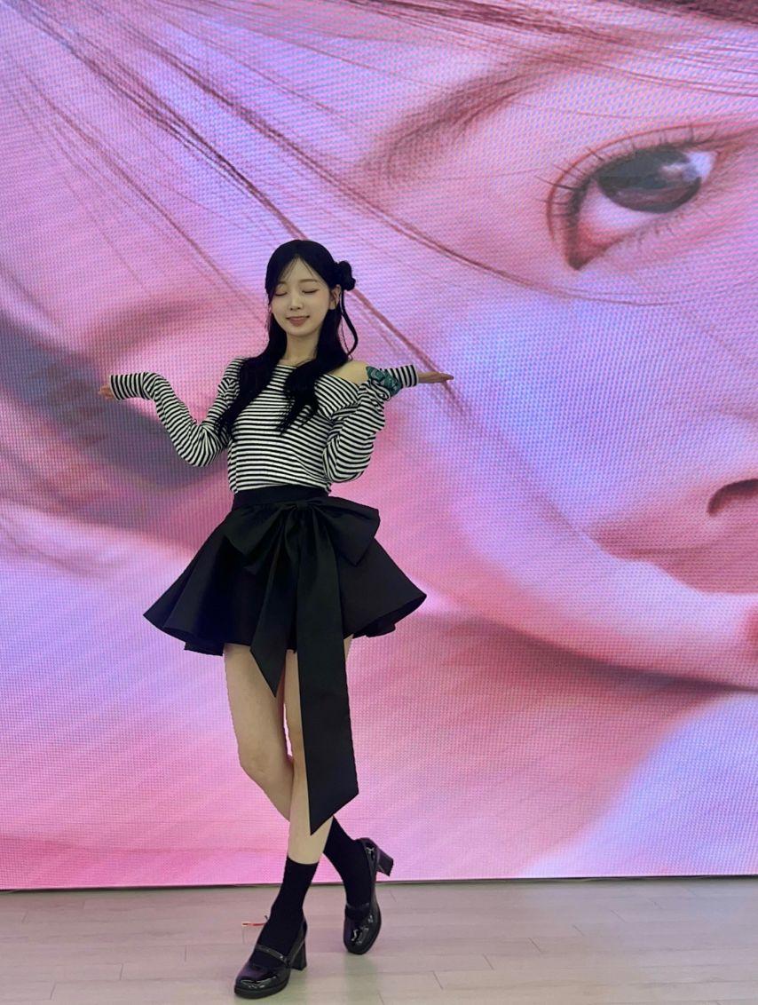 연희/ 수윤 로켓펀치 인별19