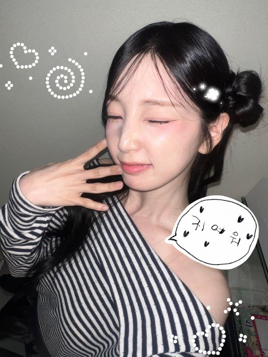 연희/ 수윤 로켓펀치 인별21