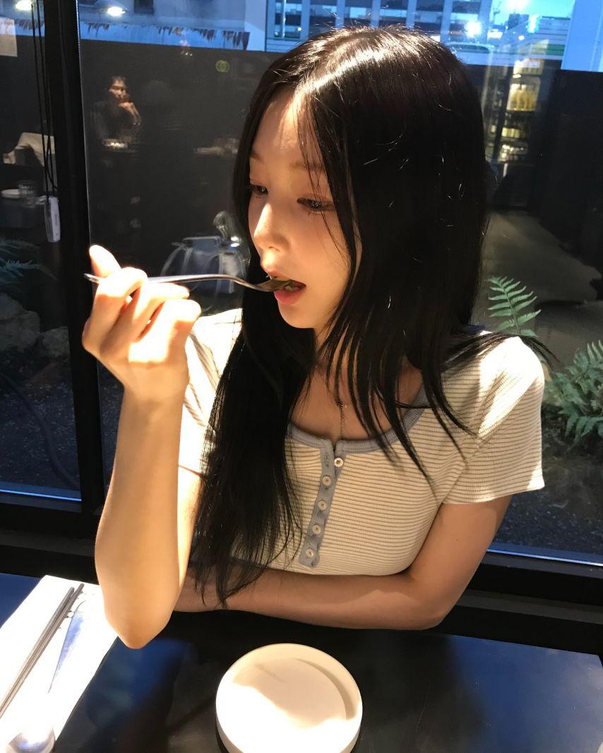 연희/ 수윤 로켓펀치 인별39