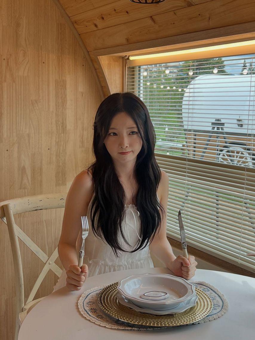 연희 로켓펀치 인별19